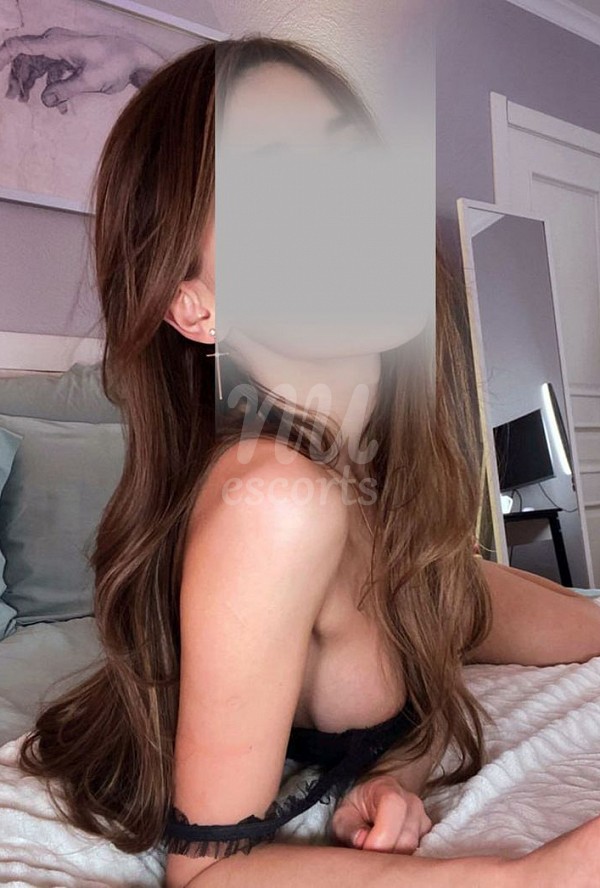 Ashley Top Warsaw Escort